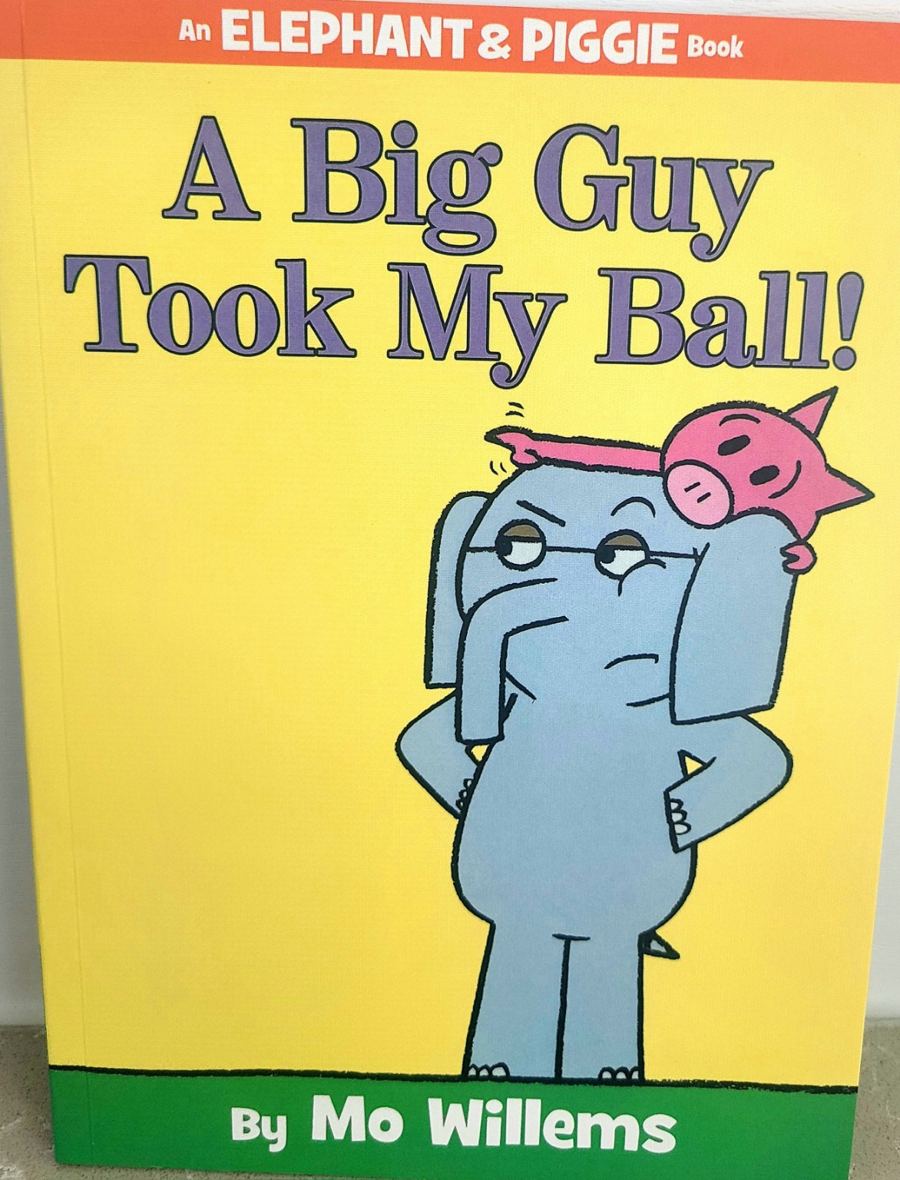 A Big Guy Took My Ball! 책 표지